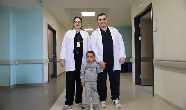 Kütahya'da minik hastaya kritik operasyon