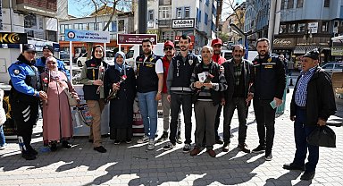 Kütahya'da Polis Haftası'nda bilgilendirme stantları kuruldu