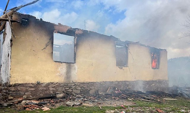 Kütahya'da sobadan çıkan yangında yaşlı kadın hayatını kaybetti