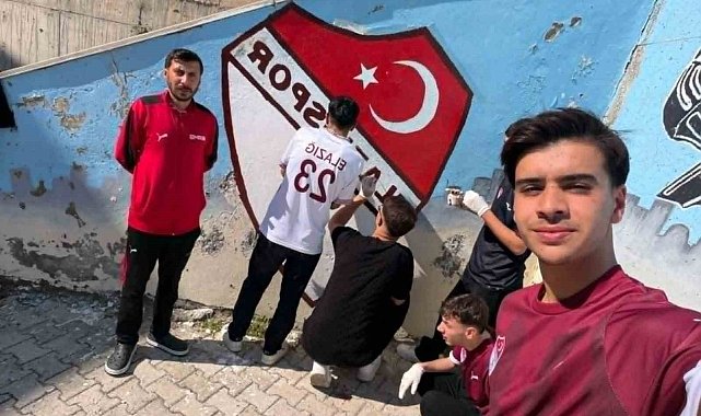 Lise öğrencilerinden Elazığspor'a destek