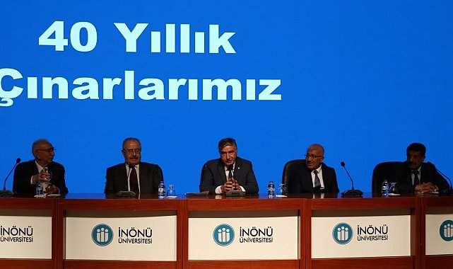 Malatya'da "40 Yıllık Çınarlar" paneli düzenlendi