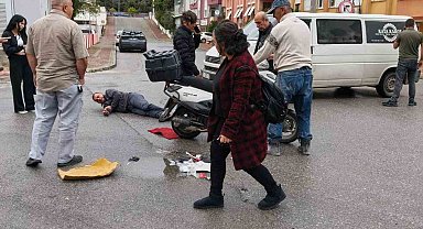 Manavgat'ta kamyonetle çarpışan motosikletin sürücüsü yaralandı