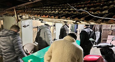 Manisa'da bir kişi evinde ölü olarak bulundu