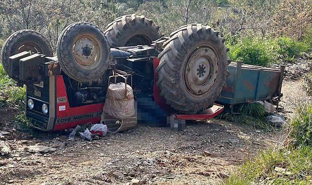 Manisa'da traktör devrildi: 3 ölü