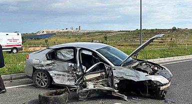 Mardin'de minibüs ve otomobil çarpıştı: 2 yaralı