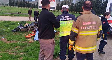 Mardin'de yol kenarına savrulan motosikletin sürücüsü hayatını kaybetti