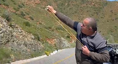 Marmaris'te sapanla tohum topu attılar