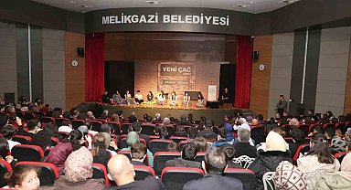 Mektep Melikgazi öğrencilerinin hazırladığı tiyatro oyunu büyük alkış topladı