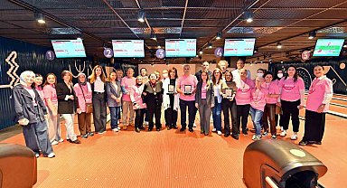 Meme kanseri hastaları doktorlarıyla bowling pistinde buluştu