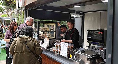 Menderes Park'ta Vegan Kafe dönemi yoğun ilgiyle başladı