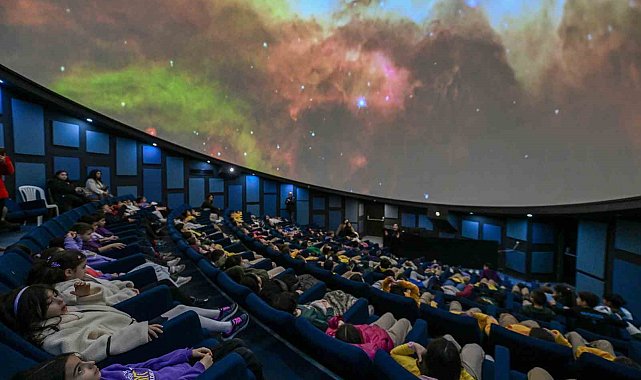 Mercan Bilim Merkezi planetaryumu çocukları evrenle buluşturuyor