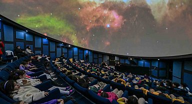 Mercan Bilim Merkezi planetaryumu çocukları evrenle buluşturuyor