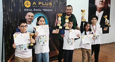 Merkezefendi'nin gururu öğrenciler zeka oyunlarında kürsüye çıktı