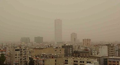 Mersin ve ilçelerinde toz taşınımı etkili oldu