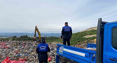 Mersin'de sağlıksız şekilde taşınan çiğ köfte kolilerine el konuldu