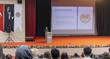 Mersin'de üniversite adaylarına meslek tanıtım semineri