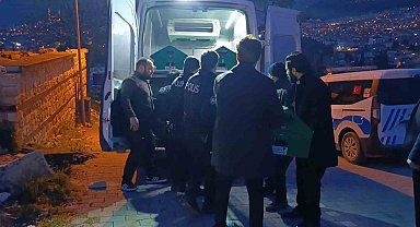 Metruk binada erkek cesedi bulundu