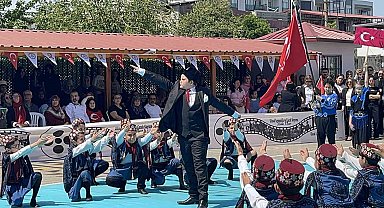 Miniklerden büyük mesaj: "Savaşlar Dursun, Dünya Çocuklara Kalsın"