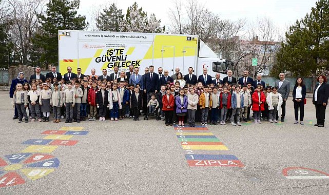 Miniklere 'Güvenli Gelecek' eğitimi