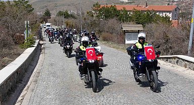 Motosiklet tutkunları Çamlık Milli Parkı'nda buluştu