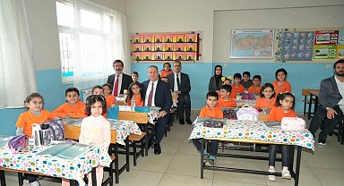 Müdür Tosun, öğretmen ve öğrencilerle bir araya geldi