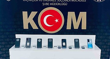 Muş'ta 25 adet kaçak cep telefonu ele geçirildi