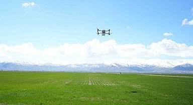 Muş'ta 42 bin dönümlük tarım arazisi dron ile gübrelendi