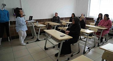 Niğde'de hasta ve yaşlı bakımı kursu istihdama kapı açıyor