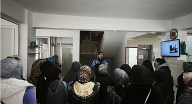 Niğde'de polisten vatandaşa dolandırıcılık uyarısı