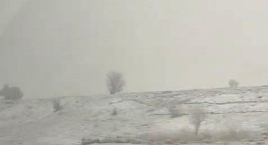 Nisan'da kar sürprizi, Kütahya-Altıntaş arası beyaza büründü