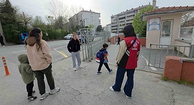 Okul önlerinde sıkı denetim