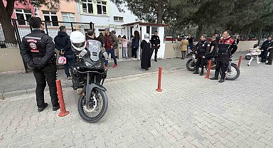 Okullarda huzurun ve güvenliğin sağlanması için ekipler görev başında