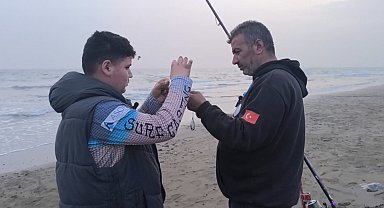 Oltalar, birincilik için denize atıldı