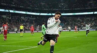 Orkun Kökçü son 10 maçta 7 gol attı