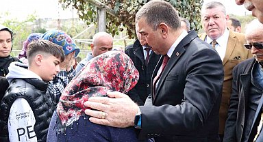 Osman Hacıbektaşoğlu'ndan Emircan'ın ailesine taziye ziyareti