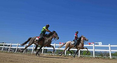 Osmangazi'de Geleneksel Rahvan At Koşusu coşkusu