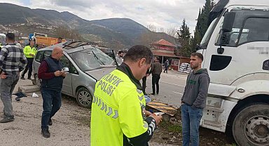 Osmaniye'de tır ile hafif ticari araç çarpıştı:1 yaralı