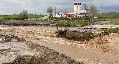 Osmaniye'de yağış felaketi: Yollar kapandı, ulaşım aksadı