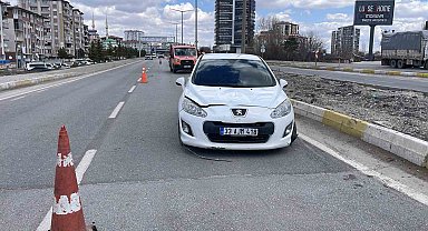 Otomobilin çarptığı kız çocuğu ağır yaralandı