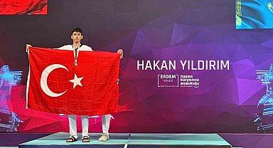 Özel Erdem Anadolu Lisesi öğrencisi Hakan Yıldırım Türkiye 2.'si