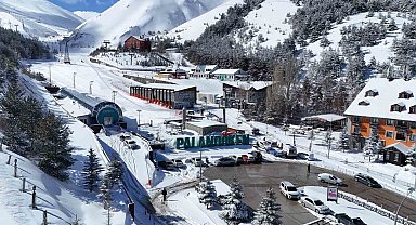 Palandöken Kayak Merkezi'nde görsel şölen