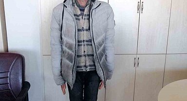 Pes dedirten dolandırıcılık: Topladığı ürünleri seyyar tezgahta sattı