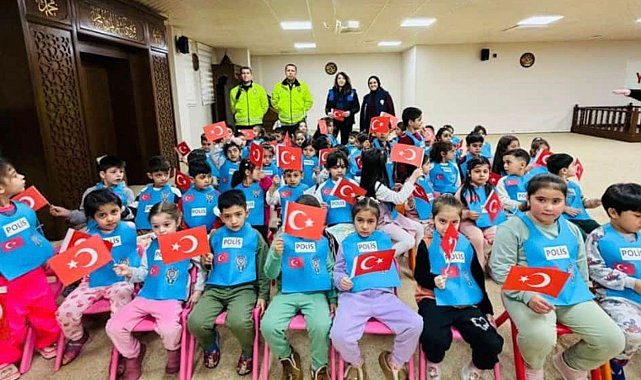 Polis Haftası'nda Patnos'ta miniklere anlamlı ziyaret