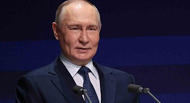 Putin: "Kiev yönetimi Rusya'nın zaferini nasıl resmileştireceğini düşünüyor"