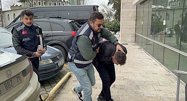 "Bakar mısın" diyerek altın zinciri kapıp kaçan şahıs tutuklandı