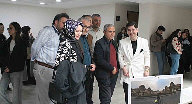 "Kent Düşleri" sergisi sanatseverlerle buluştu