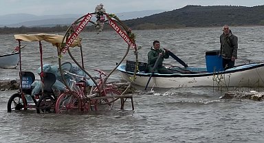 "Küçük Venedik" turizm sezonunu açtı ama yolları kapandı