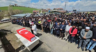 Rahatsızlanarak hayatını kaybeden kursiyer jandarma toprağa verildi