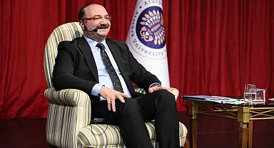 Rektör Hacımüftüoğlu, geleceğin hekimleriyle bir araya geldi