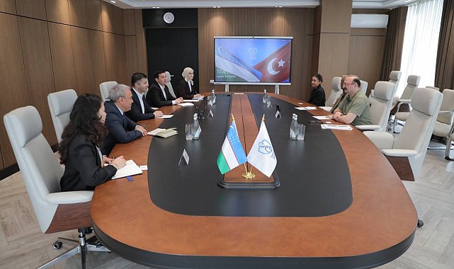 Rektör Hacımüftüoğlu'ndan Özbekistan'da kritik ilaç zirvesi